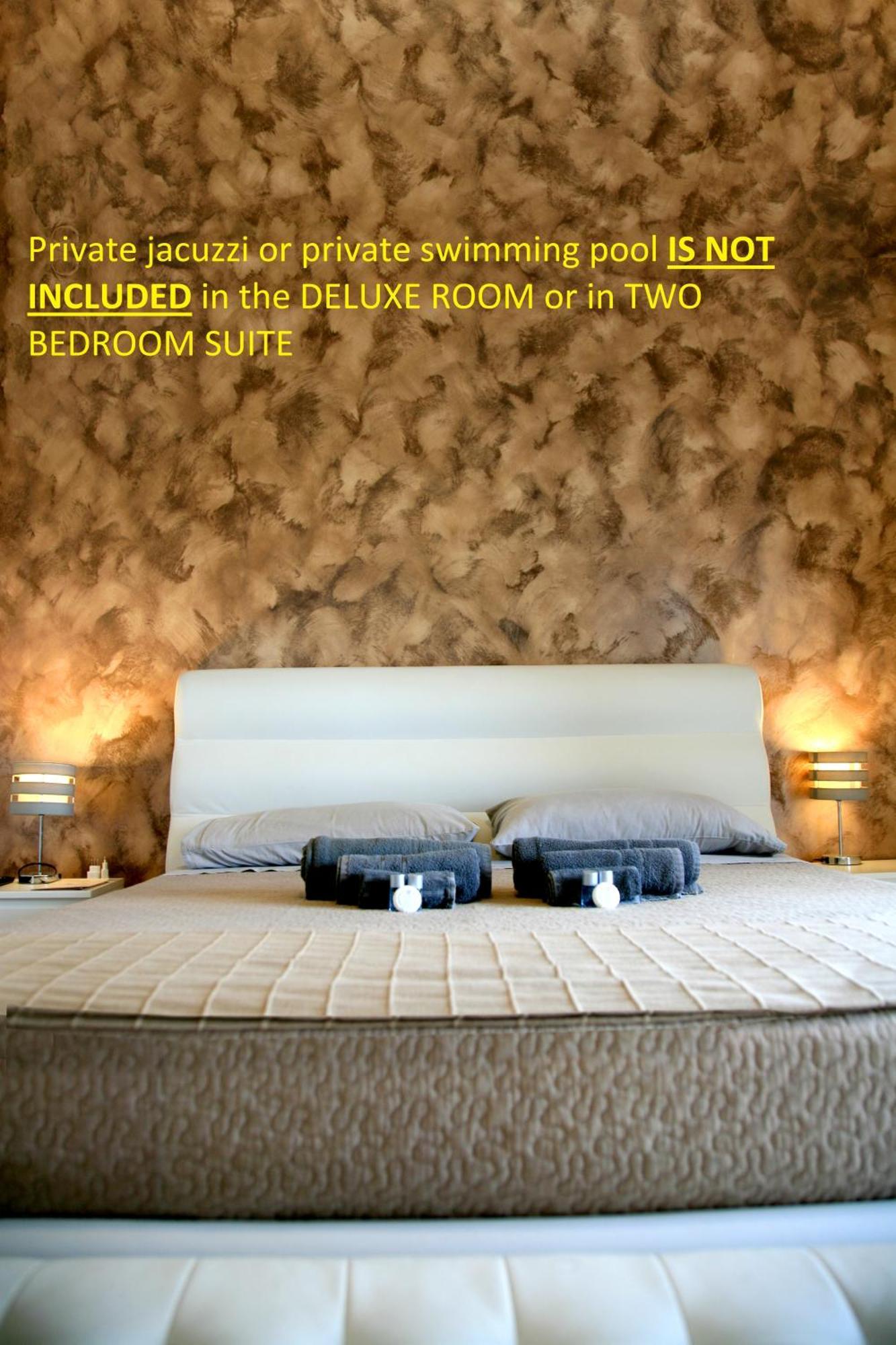 Penthouse Station Luxury Suites & Apartment บรินดิซิ ภายนอก รูปภาพ