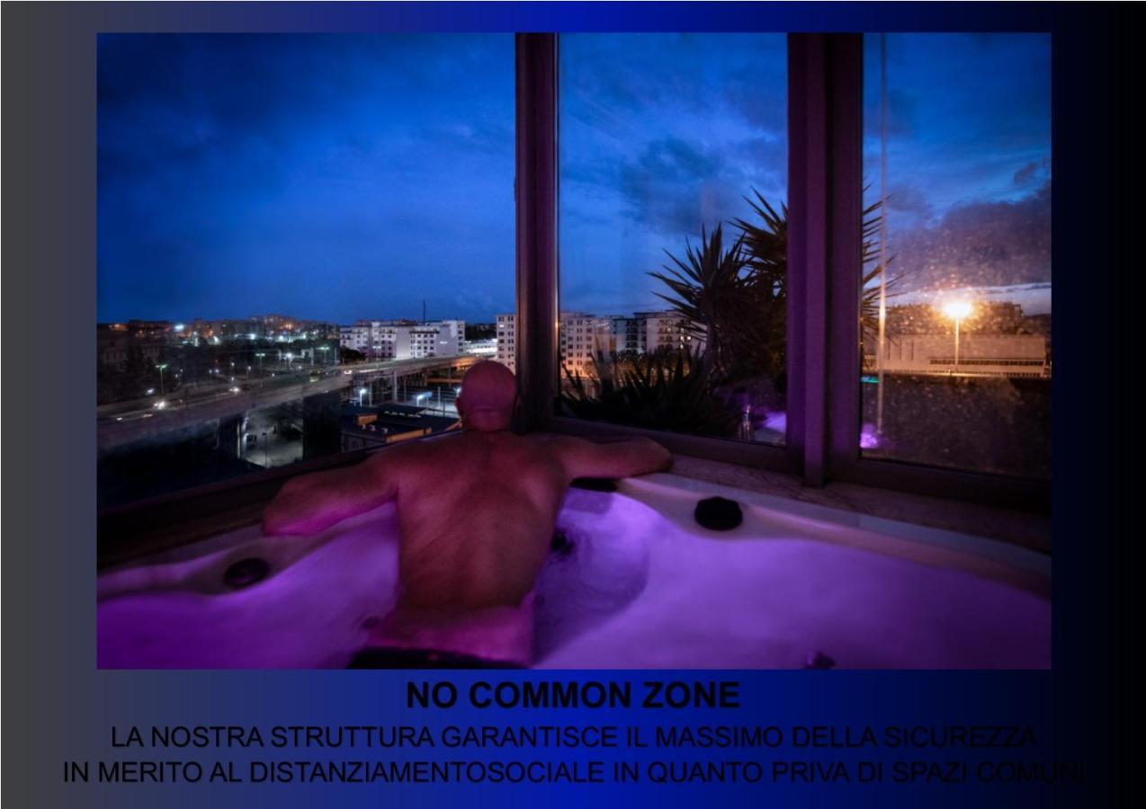 Penthouse Station Luxury Suites & Apartment บรินดิซิ ภายนอก รูปภาพ